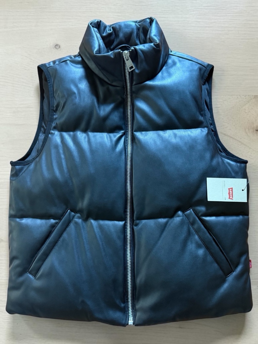NWT Levi’s Women’s Faux Leather Puffer Vest – Black, Size M